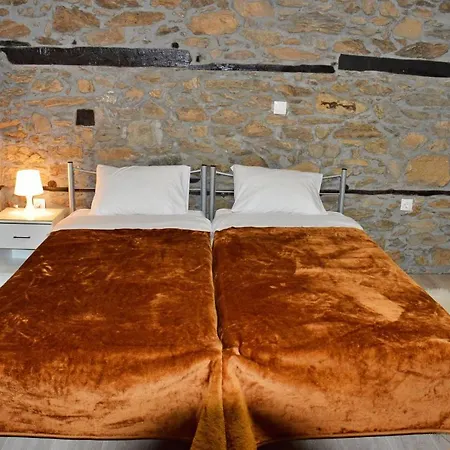 بيت للعطل Stone 