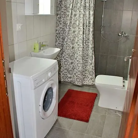 بيت للعطل Stone 